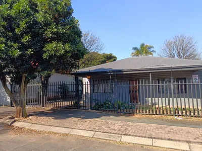 7 Bedroom House For Sale in Johannesburg - NS3g.webp