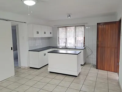 1 Bedroom Apartment To Rent in Queensburgh - xh3c.webp