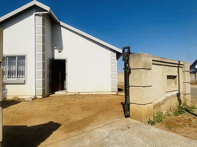3 Bedroom House For Sale in Germiston - hqyh.webp