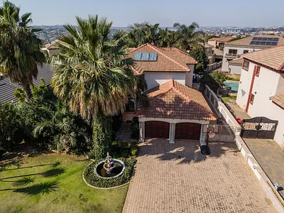 6 Bedroom House For Sale in Centurion - vwDF.webp