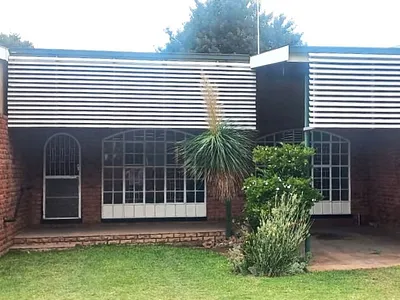 2 Bedroom House For Sale in Modimolle - oEop.webp