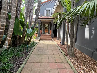 5 Bedroom House For Sale in Mossel Bay - gJtv.webp
