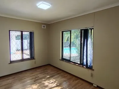 4 Bedroom House For Sale in Kloof - TKiM.webp