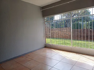 2 Bedroom Apartment For Sale in Edenvale - bGrN.webp