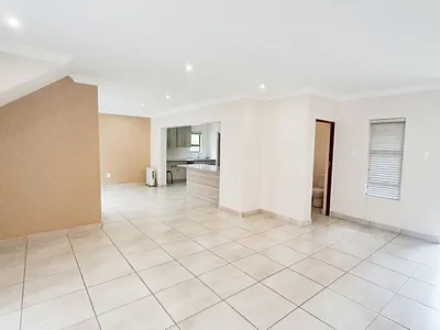 3 Bedroom Townhouse For Sale in Pretoria - otF5.webp