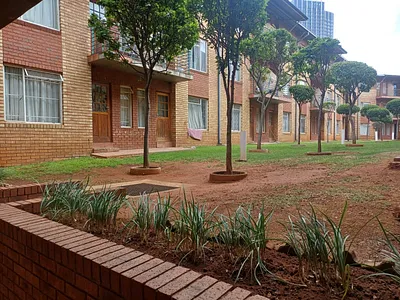 2 Bedroom Apartment For Sale in Johannesburg - OR8X.webp