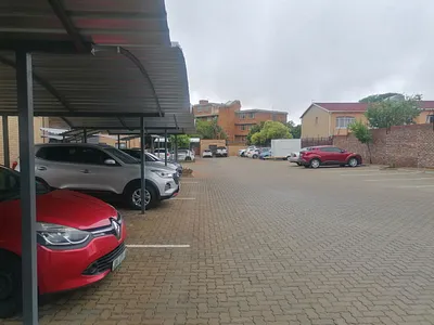 2 Bedroom Apartment For Sale in Pretoria - 8g0M.webp