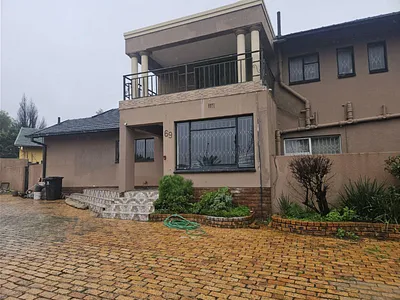 4 Bedroom House For Sale in Edenvale - vfbh.webp