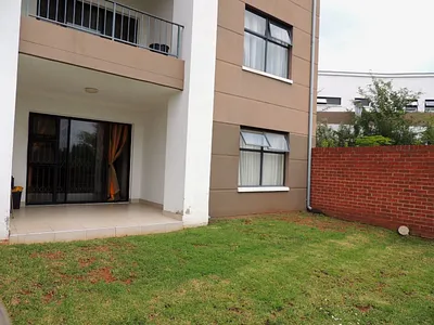3 Bedroom Apartment For Sale in Roodepoort - nGE2.webp