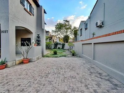 4 Bedroom House For Sale in Pretoria - P5s2.webp