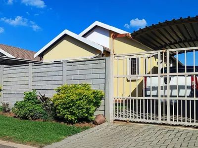 3 Bedroom House For Sale in Alberton - IMvg.webp
