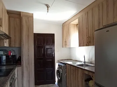 2 Bedroom House For Sale in Walkerville - 11Pi.webp