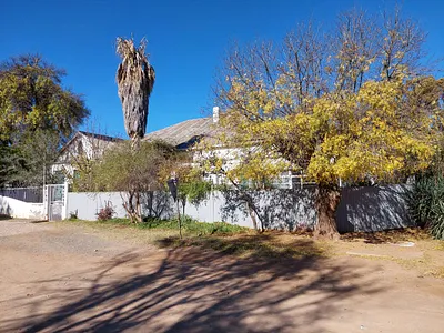 4 Bedroom House For Sale in Murraysburg - kGjn.webp