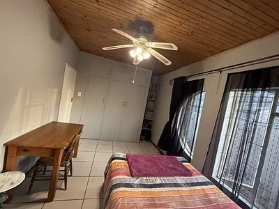 6 Bedroom House For Sale in Pretoria - owOC.webp