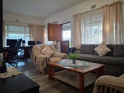 4 Bedroom House For Sale in Malmesbury - uPKV.webp