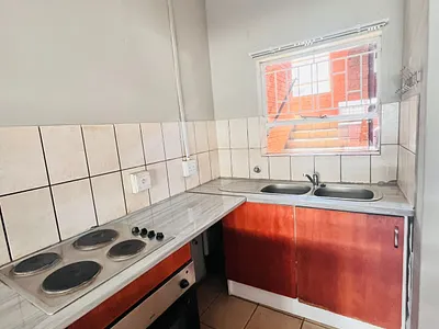 2 Bedroom Apartment For Sale in Roodepoort - UcJV.webp
