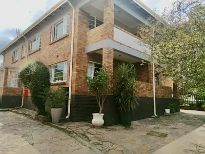 2 Bedroom Apartment For Sale in Germiston - Qhi6.webp