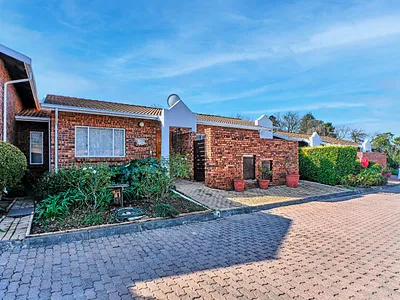 2 Bedroom Townhouse For Sale in Randburg - SPyz.webp