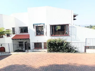 6 Bedroom House For Sale in Randburg - df8X.webp