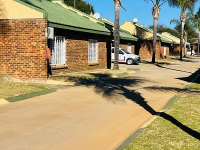 64 Bedroom Apartment For Sale in Polokwane - XzhE.webp