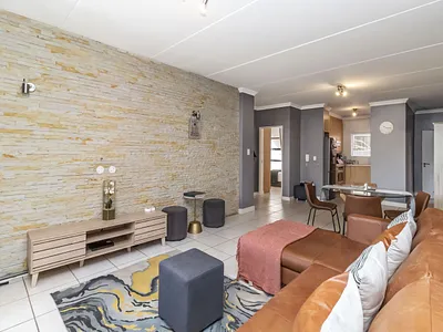 2 Bedroom House For Sale in Sandton - idzm.webp