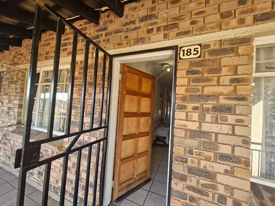 2 Bedroom Apartment For Sale in Boksburg - pvku.webp