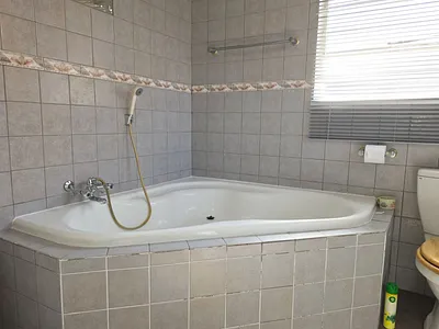 3 Bedroom Townhouse For Sale in Centurion - qBdM.webp