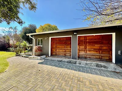 3 Bedroom House For Sale in Secunda - uy78.webp