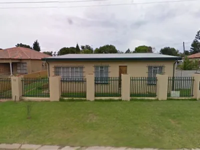 3 Bedroom House For Sale in Rayton - 9QBi.webp