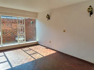 2 Bedroom Townhouse For Sale in Kempton Park - iuVG.webp
