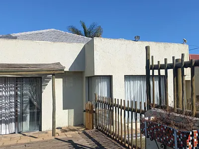 3 Bedroom House For Sale in Johannesburg - E7mK.webp