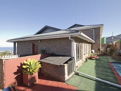 12 Bedroom House For Sale in Mossel Bay - B11f.webp