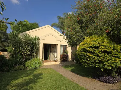 2 Bedroom House For Sale in Centurion - XZ35.webp