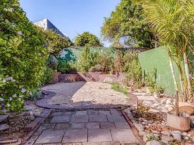 2 Bedroom House For Sale in Port Elizabeth - Sizx.webp