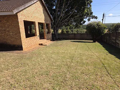 3 Bedroom House For Sale in White River - 8R7D.webp
