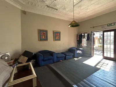 6 Bedroom House For Sale in Johannesburg - 5pim.webp