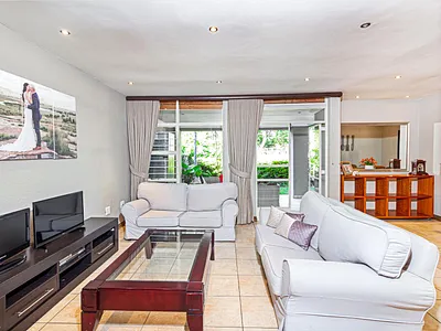 3 Bedroom Townhouse For Sale in Randburg - Z6iF.webp