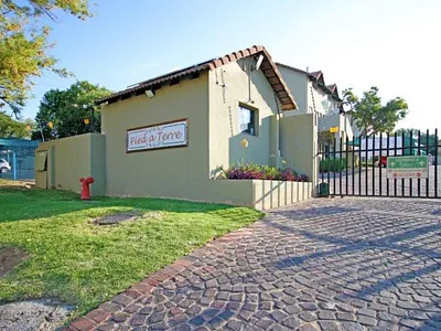2 Bedroom Apartment For Sale in Randburg - 8dcl.webp