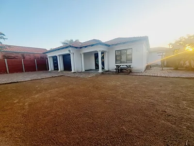 4 Bedroom House For Sale in Pretoria - KyL1.webp