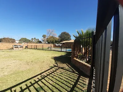 2 Bedroom Apartment For Sale in Pretoria - KAJi.webp