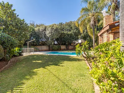 3 Bedroom House For Sale in Roodepoort - VKPp.webp