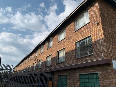 2 Bedroom Apartment For Sale in Kempton Park - KrkI.webp