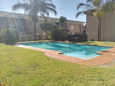 2 Bedroom Townhouse For Sale in Kempton Park - tOQd.webp