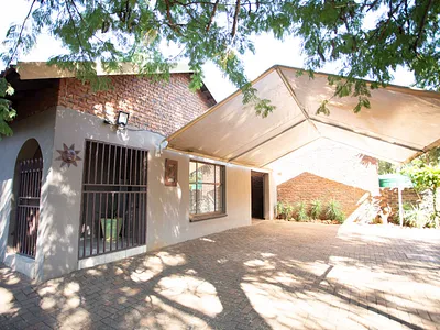 3 Bedroom House For Sale in Mokopane - cZre.webp