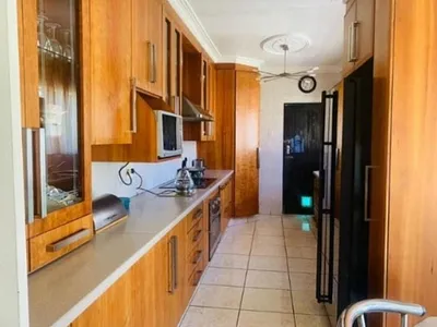 3 Bedroom House For Sale in Kempton Park - AfGS.webp