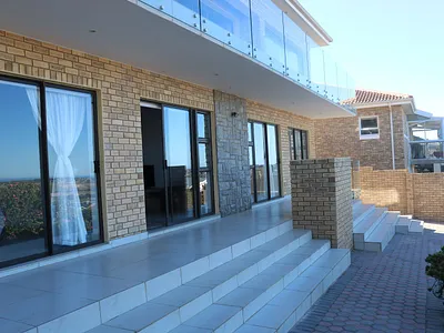 4 Bedroom House For Sale in Hartenbos - kuYh.webp