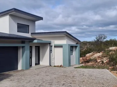 3 Bedroom House For Sale in Mossel Bay - Ucdn.webp