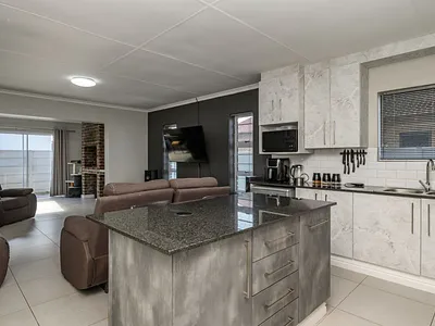 3 Bedroom House For Sale in Port Elizabeth - a3h7.webp