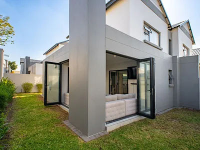 3 Bedroom House For Sale in Sandton - xnJf.webp