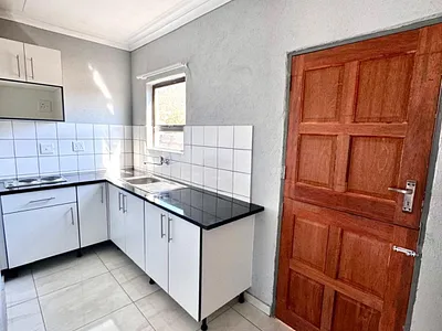 1 Bedroom Apartment For Sale in Burgersfort - Np4h.webp